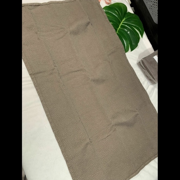 NIB Hotel Collection Como (1) King Coverlet Blanket +(2) King Shams - Picture 9 of 12